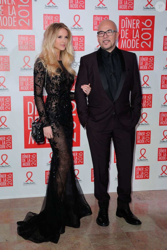 Pascal Obispo et son épouse Julie Hantson - Dîner de la mode 2016 pour le Sidaction au pavillon d'Armenonville à Paris, le 28 janvier 2016.