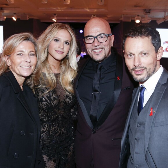 Pascal Obispo et Julie Hentson posent avec Marc-Olivier Fogiel et Claire Chazal - Dîner de la mode 2016 pour le Sidaction au pavillon d'Armenonville à Paris, le 28 janvier 2016. ©Olivier Borde/Bestimage 