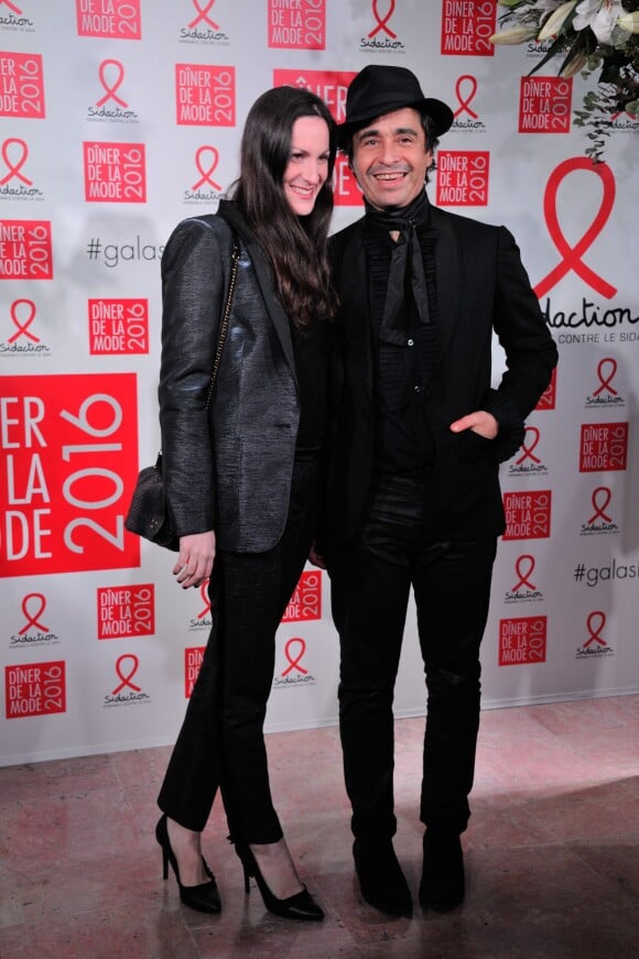 Ariel Wizman et sa compagne Osnath Assayag - Dîner de la mode 2016 pour le Sidaction au pavillon d'Armenonville à Paris, le 28 janvier 2016.