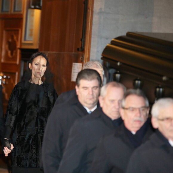 Céline Dion, ses enfants René-Charles Angélil, les jumeaux Nelson Angélil et Eddy Angélil à la sortie des obsèques nationales de René Angélil en la Basi­lique Notre-Dame de Montréal, le 22 janvier 2016 © Dominique Jacovides