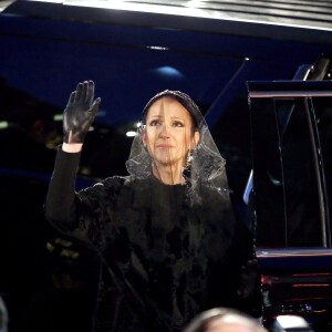 Céline Dion lors de la sortie des obsèques nationales de René Angélil en la Basi­lique Notre-Dame de Montréal, le 22 janvier 2016 © Dominique Jacovides