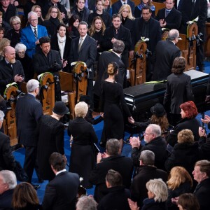 Céline Dion, ses enfants René-Charles, les jumeaux Nelson et Eddy et les membres de sa famille aux obsèques nationales de René Angélil en la Basi­lique Notre-Dame de Montréal, le 22 janvier 2016 © Eric Carriere / OSAIMAGES / FEELING