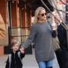 Kate Hudson et son fils Bingham quittent leur hôtel de New York, le 28 janvier 2016