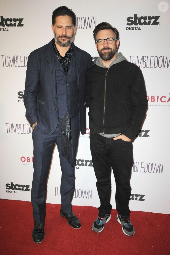 Joe Manganiello, Jason Sudeikis lors de la soirée de projection de "Tumbledown" au Aero Theater, de Santa Monica, le 1er février 2016