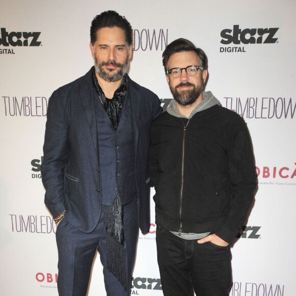 Joe Manganiello, Jason Sudeikis lors de la soirée de projection de "Tumbledown" au Aero Theater, de Santa Monica, le 1er février 2016