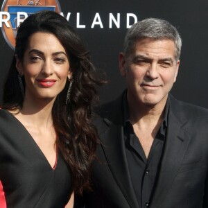 George Clooney et sa femme Amal Alamuddin Clooney - Première du film " Tomorrowland " à Los Angeles Le 09 mai 2015