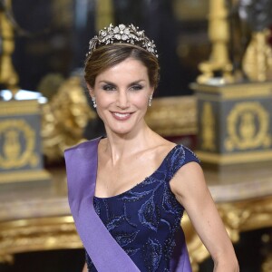 La reine Letizia d'Espagne lors du dîner de gala en l'honneur du président du Pérou au palais royal à Madrid en Espagne le 7 juillet 2015.