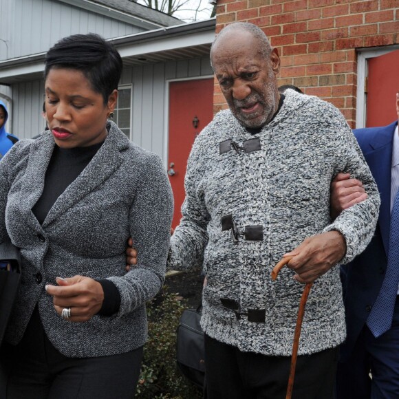 Bill Cosby quitte le Montgomery County District Court de Cheltenham, le 30 décembre 2015