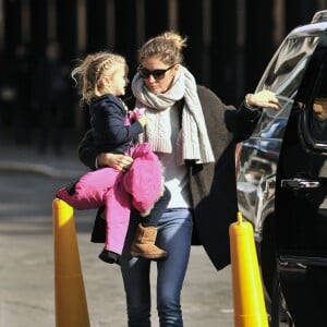 Exclusif - Gisele Bündchen et sa fille Vivian à New York, le 30 janvier 2016.