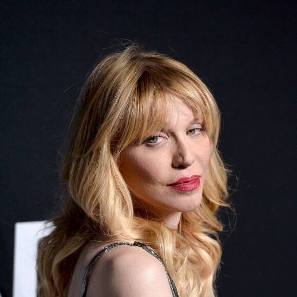 Courtney Love assiste au défilé "Saint Laurent at the Palladium" à l'Hollywood Palladium. Los Angeles, le 10 février 2016.