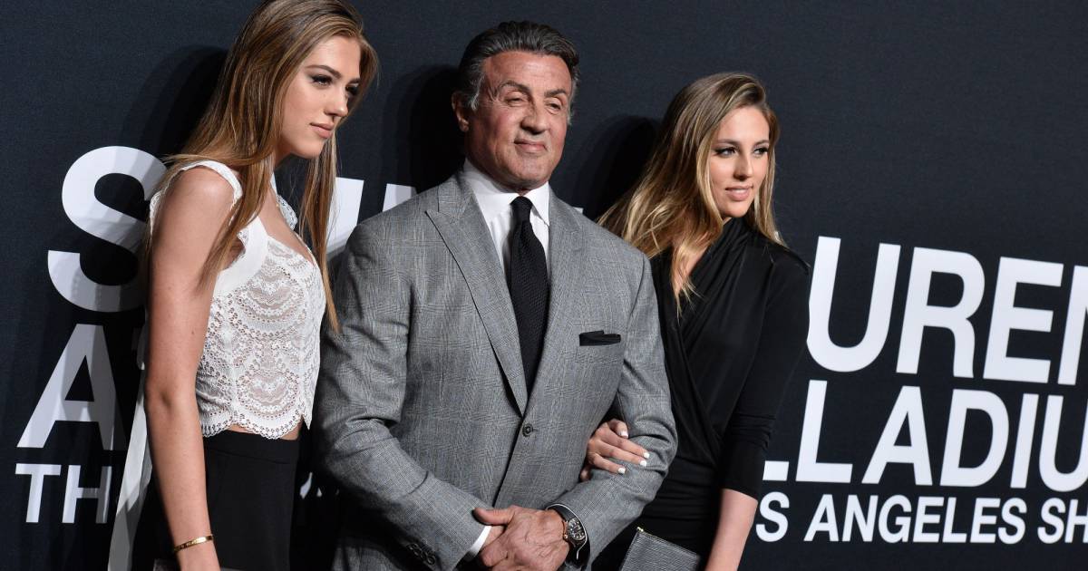 Sylvester Stallone et ses filles Sophia et Sistene assistent au défilé ...
