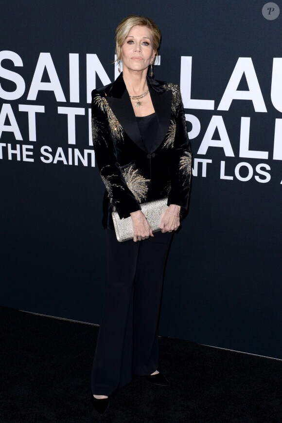 Jane Fonda assiste au défilé "Saint Laurent at the Palladium" à l'Hollywood Palladium. Los Angeles, le 10 février 2016.