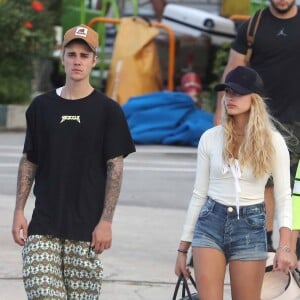 Justin Bieber et  Hailey Baldwin quittent St Barts, le 1er janvier 2016