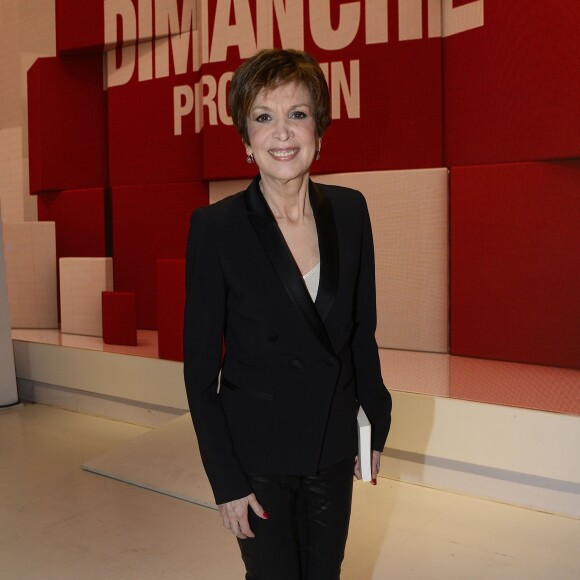 Catherine Laborde - Enregistrement de l'émission "Vivement Dimanche" consacrée à Catherine Laborde à Paris le 10 février 2016. Diffusion sur France 2, à 14h15 le 14 février 2016. ©Coadic Guirec/Bestimage