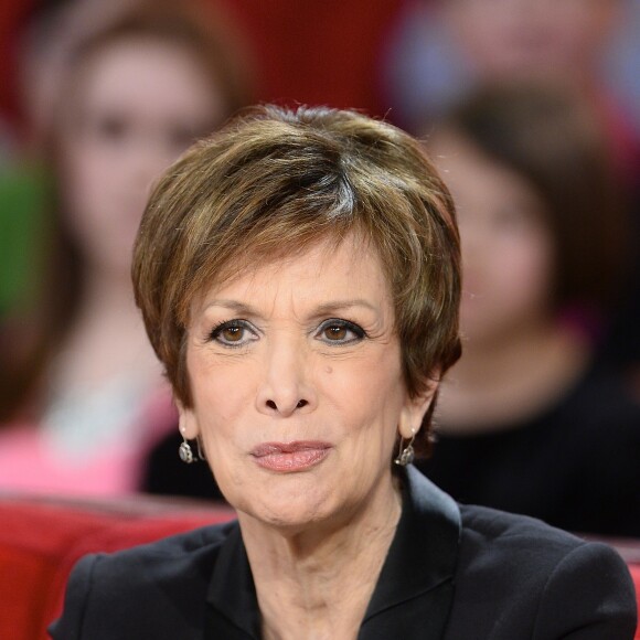Catherine Laborde - Enregistrement de l'émission "Vivement Dimanche" consacrée à Catherine Laborde à Paris le 10 février 2016. Diffusion sur France 2, à 14h15 le 14 février 2016. ©Coadic Guirec/Bestimage