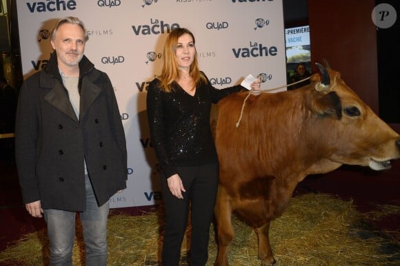 Mathieu Petit et sa compagne Mathilde Seigner - Avant-première du film "La Vache" au cinéma Pathé Wepler à Paris le 14 février 2016. © Coadic Guirec/Bestimage