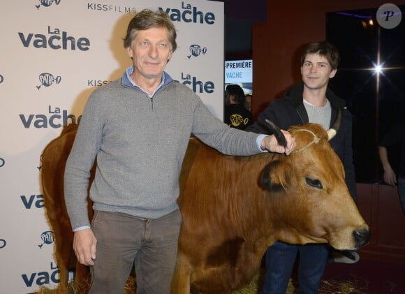 Nicolas de Tavernost avec son fils - Avant-première du film "La Vache" au cinéma Pathé Wepler à Paris le 14 février 2016. © Coadic Guirec/Bestimage