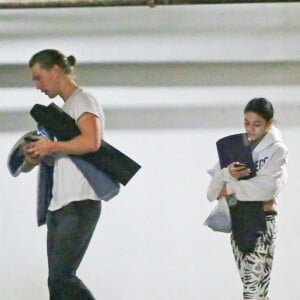 Vanessa Hudgens et son petit-ami Austin Butler à la sortie de leur cours de gym à Studio City, le 1er février 2016.