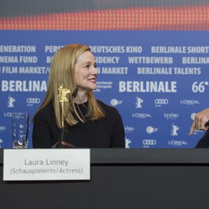 Laura Linney et Jude Law - Conférence de presse du film "Genius" lors du 66e Festival International du Film de Berlin, la Berlinale, le 16 février 2016.