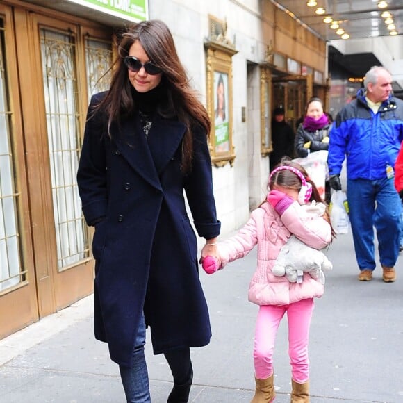 Katie Holmes et sa fille Suri dans les rues de New York, le 2 janvier 2013.