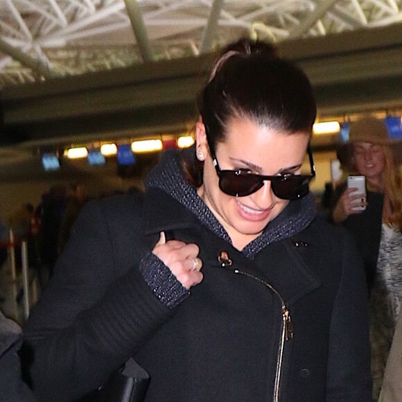 Lea Michele arrive à l'aéroport JFK à New York le 19 janvier 2016.