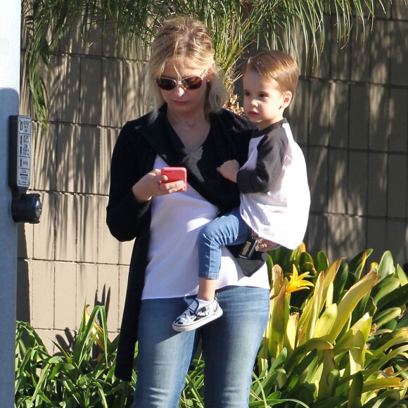 Exclusif - Sarah Michelle Gellar et son fils Rocky Prinze dans les rues de Santa Monica, le 27 janvier 2015