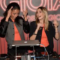 Flora Coquerel et Alexandra Rosenfeld : DJettes stylées devant Miss France 2016