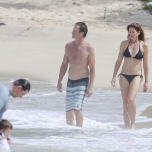 Cindy Crawford et son mari Rande Gerber en vacances à Saint Barthélémy le 18 février 2016.