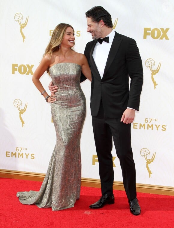 Sofia Vergara et son fiancé Joe Manganiello - La 67ème cérémonie annuelle des Emmy Awards au Microsoft Theatre à Los Angeles, le 20 septembre 2015.