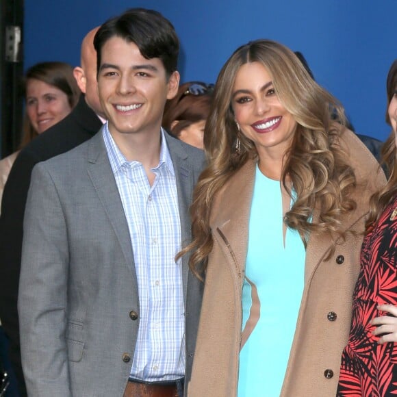 Sofia Vergara et Manolo Vergara devant les studios ABC de "Good Morning America" à New York, le 21 avril 2014