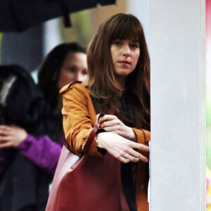 L'actrice Dakota Johnson sur le tournage de "Fifty Shades darker" le 1er mars 2016.