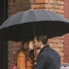Dakota Johnson et Jamie Dornan s'embrassent sur le tournage de 'Fifty Shades Darker' à Vancouver, le 1er mars 2016
