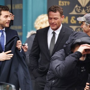 Jamie Dornan et Max Martini sur le tournage du film "Fifty Shades Darker" à Vancouver, le 2 mars 2016.