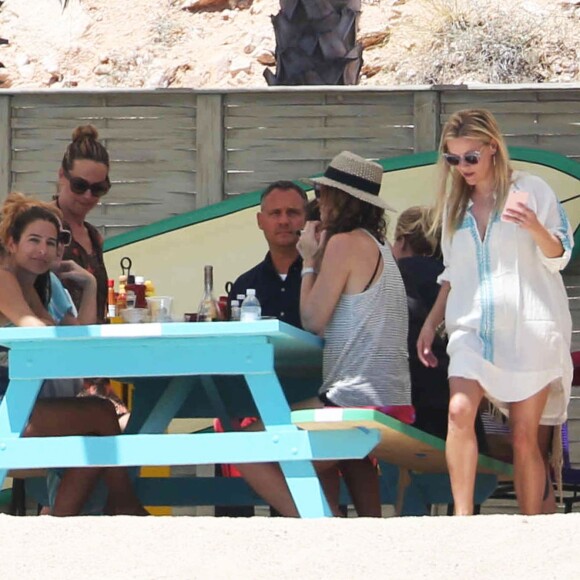 Exclusif - Reese Witherspoon profitent de jolies vacances à Cabo San Lucas au Mexique, le 2 mars 2016