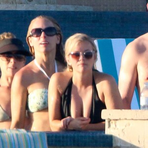 Reese Witherspoon et des amis en vacances à Los Cabos, Mexique le 29 février 2016