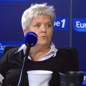 Mimie Mathy, invitée dans Sortez du cadre sur Europe 1. Emission diffusée le samedi 5 mars 2016 sur Europe 1 à 11h00.