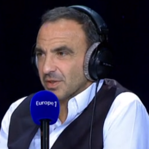 Nikos Aliagas dans Sortez du cadre sur Europe 1. Emission diffusée le samedi 5 mars 2016 sur Europe 1 à 11h00.