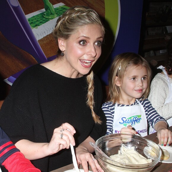 Sarah Michelle Gellar lors d'un événement en faveur de la créativité des enfants sponsorisé par Swiffer à New York le 3 février 2016