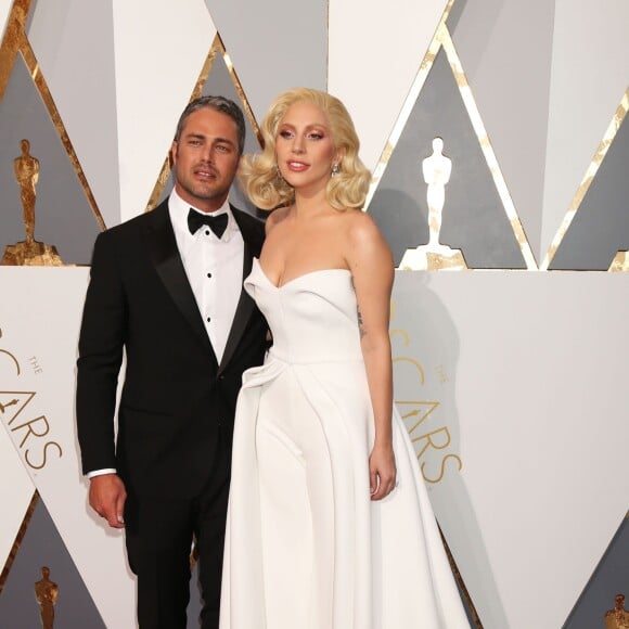 Lady Gaga et Taylor Kinney  à la 88ème cérémonie des Oscars à Los Angeles le 28 février 2016