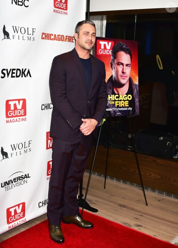Taylor Kinney à la soirée TV Guide Magazine pour Dick Wolf's Chicago series à New York, le 8 février 2016