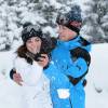 Kate Middleton et le prince William, duc et duchesse de Cambridge, chahutent dans les Alpes françaises début mars 2016 lors des premières (courtes) vacances à la neige de leurs enfants George et Charlotte.
