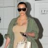 Kim Kardashian à la sortie du centre dermatologique Epione à Beverly Hills, le 2 mars 2016