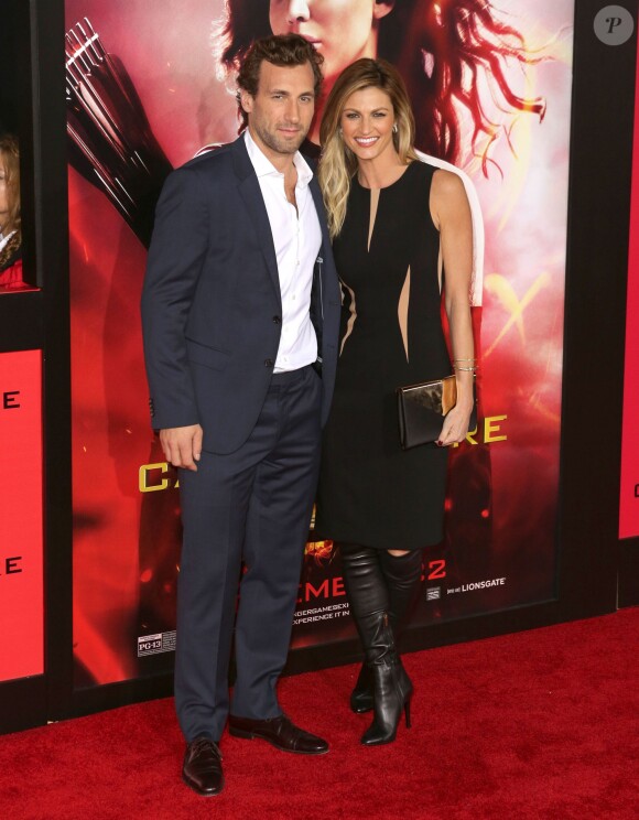 Erin Andrews et son compagnon Jarret Stoll à la Premiere de "Hunger Games" a Los Angeles le 18 novembre 2013.