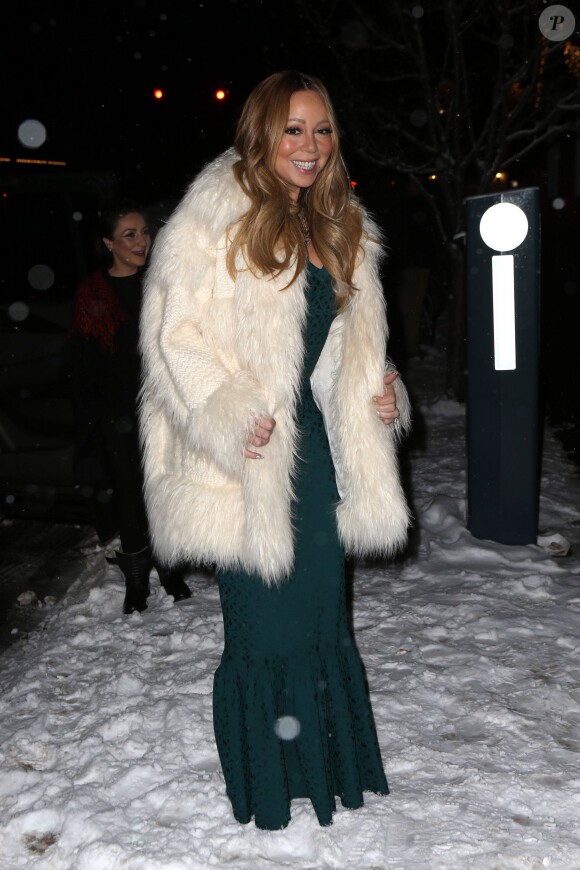 Exclusif - Mariah Carey sort d'un dîner au restaurant Matsuhisa avec son compagnon James Packer (non photographié) et des amis à Aspen le 22 décembre 2015.