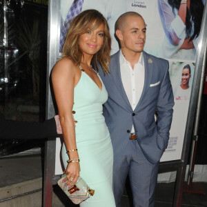 Jennifer Lopez et son compagnon Casper Smart à la première de 'The Perfect Match' au théâtre Arclight à Hollywood, le 7 mars 2016 © Byron Purvis/Bestimage