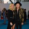 Ellie Goulding et son petit-ami Dougie Poynter à la Cérémonie des "Glamour Woman of the Year" à Londres, le 2 juin 2015.
