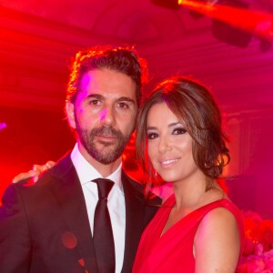 Exclusif - Eva Longoria (robe Monsoori, bijoux Messika) et son compagnon Jose Antonio Baston - Dîner du Global Gift Gala au profit de L'Unicef France Frimousses de Créateurs, de The Global Gift Foundation et The Eva Longoria Foundation, organisé au Four Seasons Hôtel George V à Paris, le 25 mai 2015.  Exclusive - For Germany call for price - NO INTERNET USE WITHOUT PRIOR AGREEMENT - Global Gift gala dinner, the Eva Longoria (robe Monsoori, bijoux Messika)'s foundation organized at the Four Seasons George V hotel in Paris, on May 25, 2015.25/05/2015 - Paris