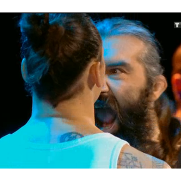 Zlatan Ibrahimovic et Sébastien Chabal dans le concert des Enfoirés, diffusé sur TF1 le vendredi 11 mars 2016.