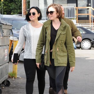 Demi Lovato et Lily Collins vont déjeuner au restaurant La Conversation à West Hollywood, le 27 janvier 2016.