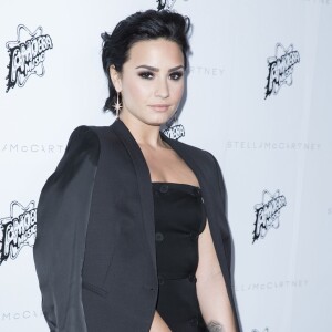 Demi Lovato à la Présentation de la nouvelle collection Stella McCartney Automne 2016 au disquaire mythique Amoeba à Los Angeles, le 12 janvier 2016. © Olivier Borde/Bestimage